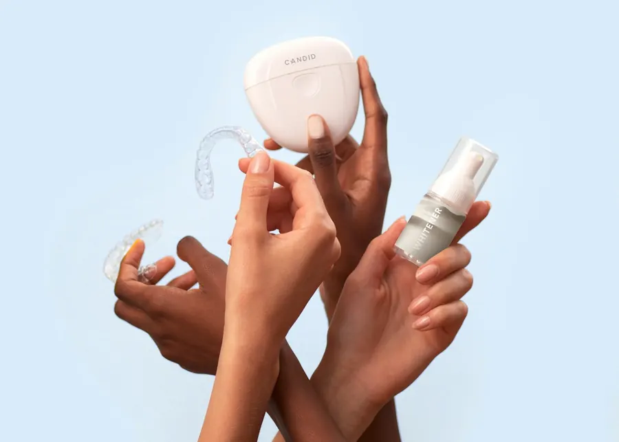 Clear aligner trays and case – Invisalign clear aligners in Dombivli